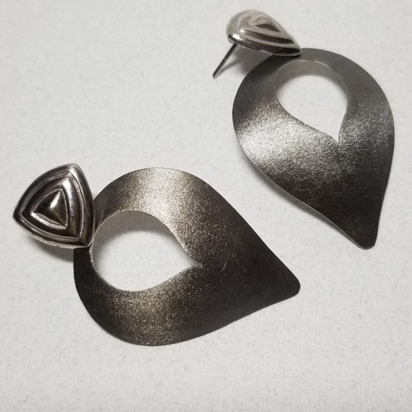 925 Sterling Silver Non Tarnish Unique Teardrop Inverted Pear Post Earrings - Picture 3 of 8